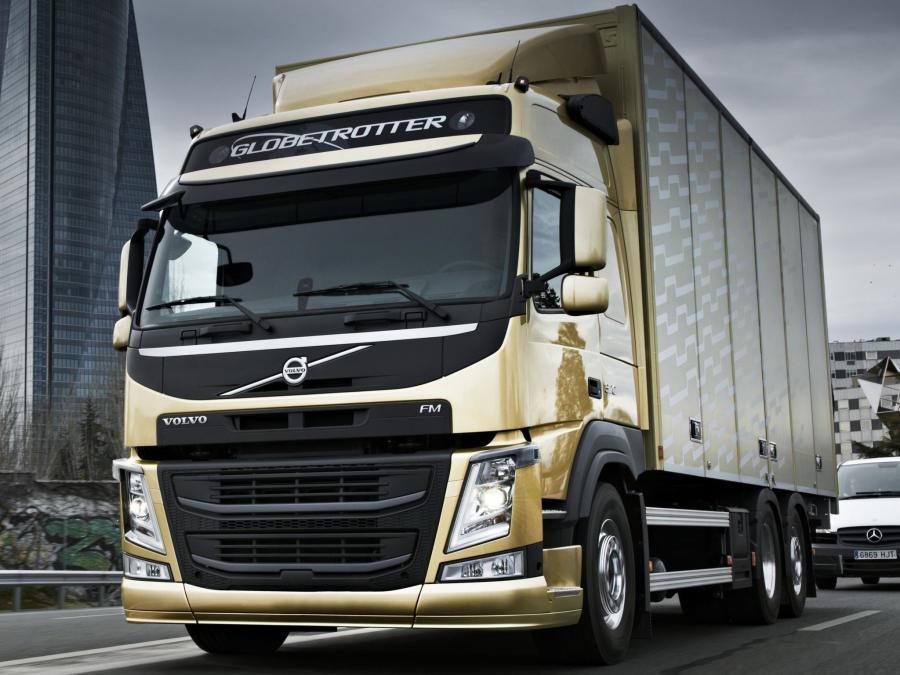  Volvo FM 370 6x2 2013 года  (фото 6 из 10)